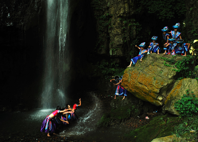 Zhangjiajie Grand Canyon was nominated as The Cultural Tourism Regions of China