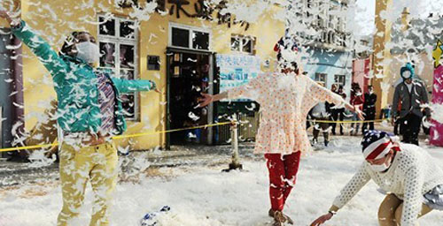 Pillow Fight at the Colorful World Park in Changsha