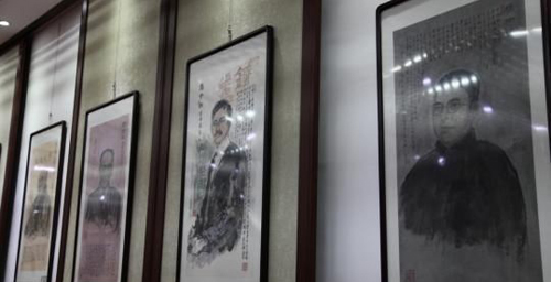 Wang Deshui’s Calligraphy & Painting Works Gifted to Hunan University