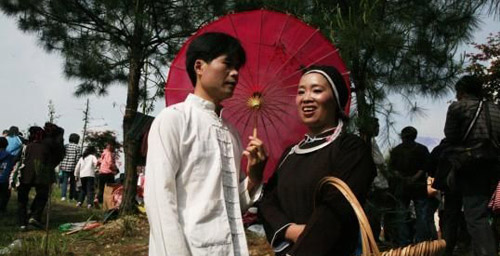 Dong Minority Celebrates Dawuliang Singing Festival