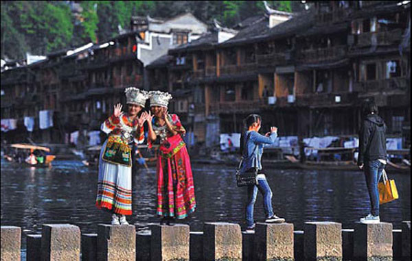 The third draft of China's Tourism Law to curb tourism price hikes 