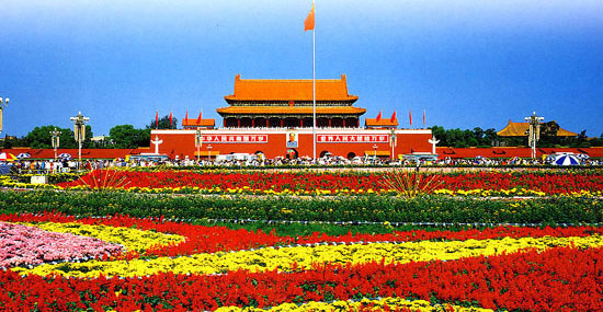 Chinese lawmakers mulled a draft tourism law to Check Tourism Price Hikes