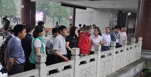 Director of the Global Geoparks Network(GGN) of the UNESCO Visits Zhangjiajie