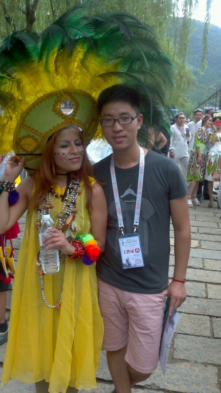 First Batch of Volunteers for 2013 Zhangjiajie International Country Music Week