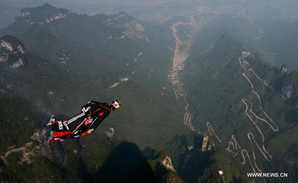 The Second World Wingsuit Championship Kicks Off