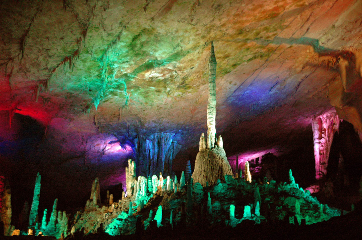 Western Hunan Promotes Cultural Tourism