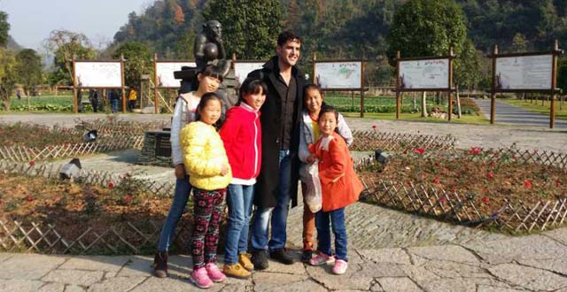 Hunan Province Foreigner Photo Contest Arrives at Huanglong Cave