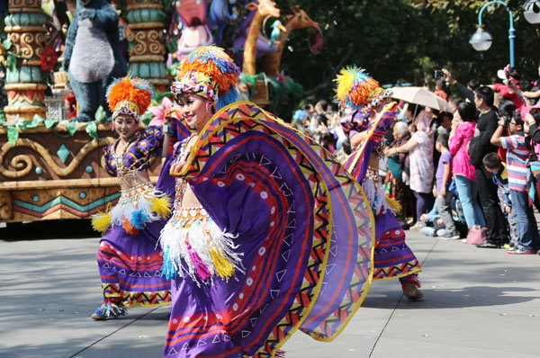 Shanghai Disneyland to get luxury retail neighbor