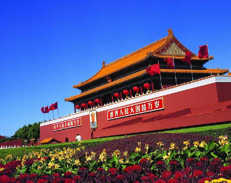 China's Blossoming Tourism Flourishes