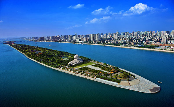 Literature lovers will be invited to write lyrics for Changsha Orange Isle