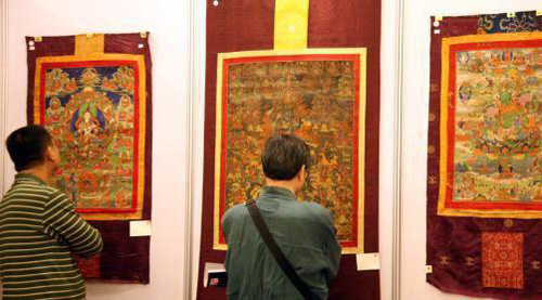 Preview of the First Hunan Cultural Relics Special Auction Held in Changsha