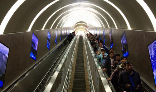 The tunnel operated by escalators through Tianmen Mountain was running