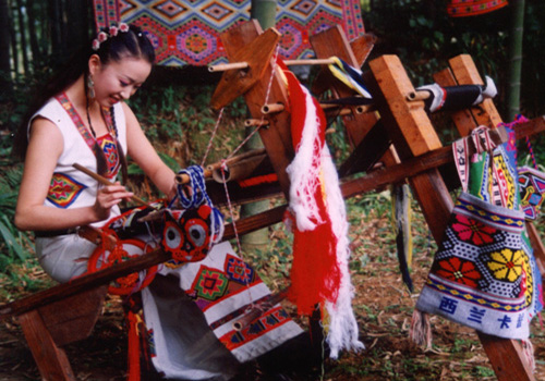 Xi Lan Ka Pu-A eautiful Story of Tujia culture