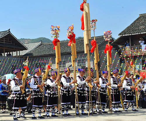 Charming Xiangxi Show in Wulingyuan