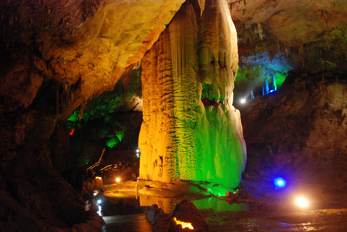 Yellow Dragon Cave