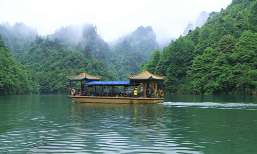 Amidst Mist in Baofeng Lake