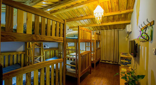 Zhangjiajie April Hostel