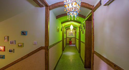 Zhangjiajie April Hostel