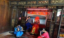 One Day Tour for Tianmen Mountain and Tujia Folk Garden