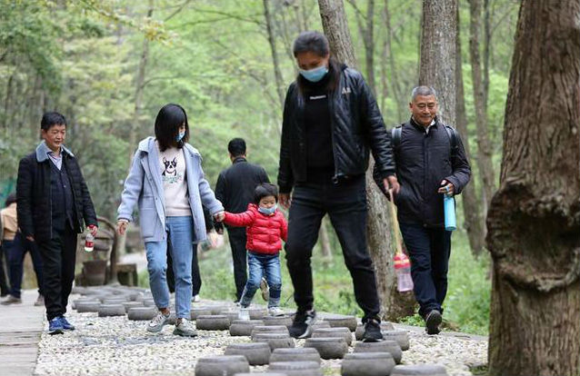 Zhangjiajie can be visited for foreigners who stay in China